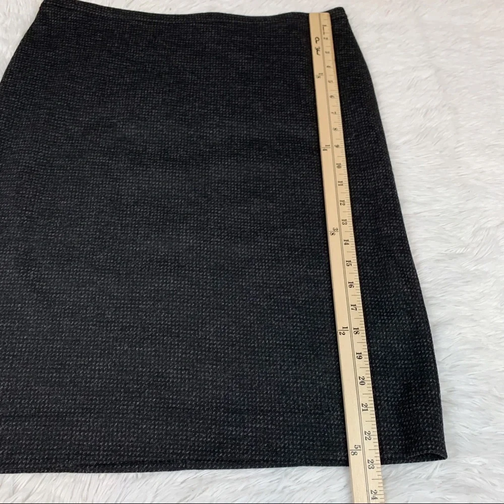 Armani Collezioni plaid 100% wool pencil‎ skirt stretch Made in Italy